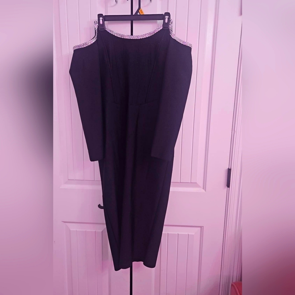 Fashion Nova Black Bodycon Cold Shoulder Dress